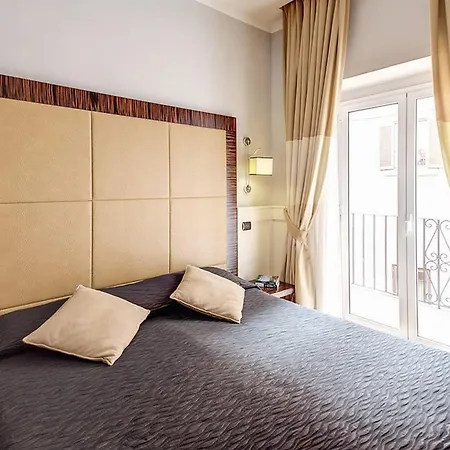 ホテル マーカス