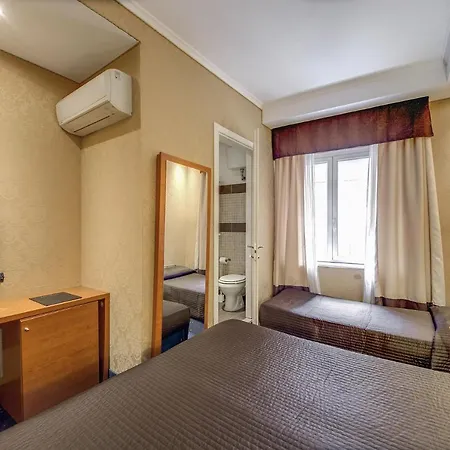 939 Hotel 3*